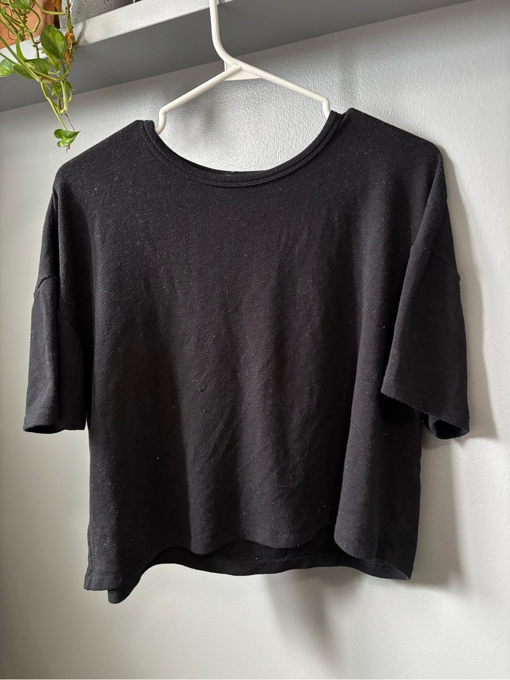 Aritzia Wilfred Black Boxy Crewneck Lounge Top